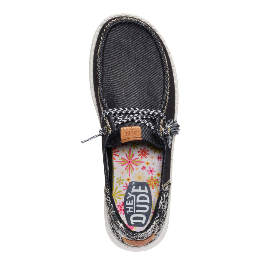 Wendy Funk Embroidered Floral - Black